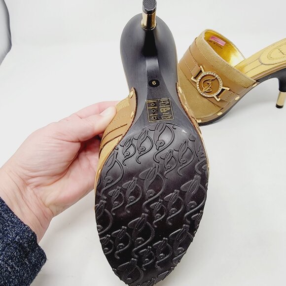 Baby Phat Tan Suede Mule Heels Gold Logo Buckle Rhinestone Studded Shoes sz 9 - Picture 4 of 7